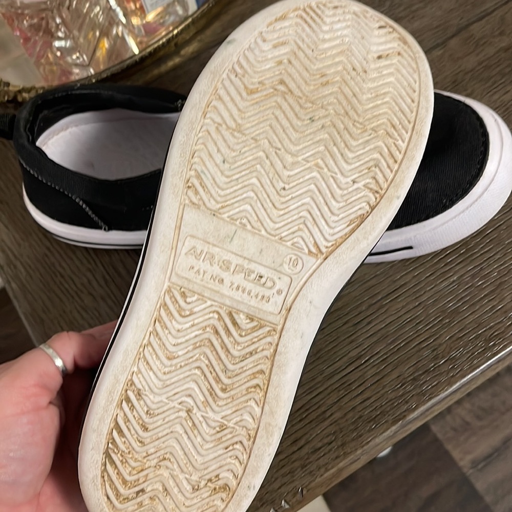 Mens size 10 Airspeed slip on canvas shoes - Picture 2 of 2